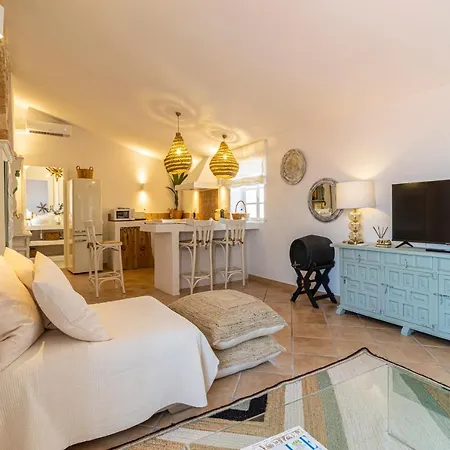 Atico La Casa Rosa - Parking Opcional Apartman