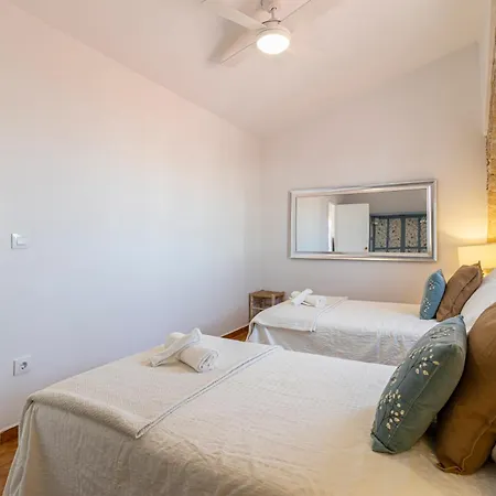 Atico La Casa Rosa - Parking Opcional Apartman